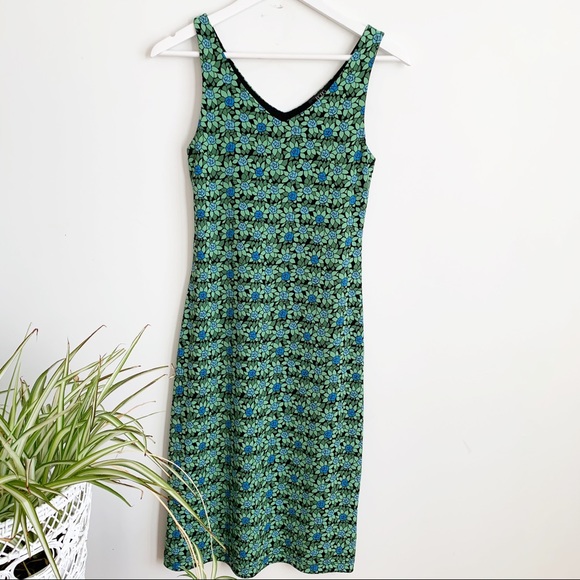 BCBG Dresses & Skirts - BCBG Dresses Sleeveles Green Floral Print Dress XS